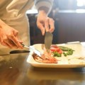 Skuplje i pijemo i jedemo: Cene usluga hotela i restorana u Srbiji za godinu dana povećane za 5,6 odsto, Vojvodina poskupela…