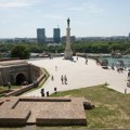 (Foto, video) Svi znaju za pobednika, ali da li ste videli njegovu "žensku" verziju? Na Kalemegdanu stoji "Anđeo smrti" i…