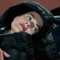 "Znate zašto je zastava Ukrajine plava?": Jaroslava vlada Evropom iz ledene školske sale