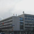 Skupština Novog Sada usvojila svih 25 tačaka, opozicija napustila sednicu zbog odavanja pošte Ratku Mladiću