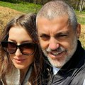 "Naše zverke" Poznatom srpskom paru Luks imanje na Avali čuvaju opasni psi! Kupili i traktor za seoske poslove - zavirite u…