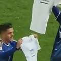 Doneo pobedu tzv. Kosovu, pa podigao majicu za Hašima Tačija, cela Priština veličala ratne zločince