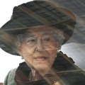 Velika Britanija danas uzdržano obeležava godinu dana od smrti kraljice