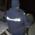 Veliko srce srpskih policajaca: Baka iz Vladičinog Hana se izgubila u snegu, kada su je pronašli nastale su sjajne…