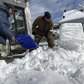 Snažna snežna oluja izazvala haos na severoistočnoj obali SAD – ima mrtvih, otkazani letovi
