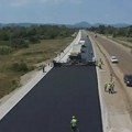 Kao avionska pista! Pogledajte kako izgleda najmoderniji auto-put u Srbiji