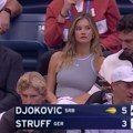 FOTO Ko je lepotica koja je iz lože gledala Novaka: Sedela do legende fudbala, a kamera je odmah snimila