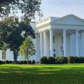 “Njujork tajms”: Malo je verovatno da će Amerika uvesti “ozbiljne” sankcije Rusiji