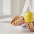 Vitamin C u samo jednom slučaju pomaže kod prehlade i gripa: Grupa stručnjaka objasnila i da li, zaista, štiti od raka i…
