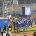 Plava unija pevala zbog povratka na Omladinski stadion, ispratila igrače OFK Beograda uz poznatu pesmu