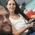 Veljko i Bogdana krenuli u Španiju kod Anastasije da vide bebu: stižu u Sevilju, na njihovim licima čist ponos