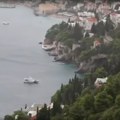 Kod Dubrovnika još traje potraga za dvoje mladih iz prevrnutog kajaka: " Zabrinjava me što sam našao i prsluke kako plutaju"