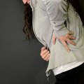 Žene u Srbiji dva puta češće imaju bolove! Doktori upozoravaju: Ako vas bole leđa radite 3 stvari