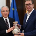 Odličan razgovor o svim temama od značaja za naše dve zemlje Predsednik Vučić se sastao sa ministrom ekologije i prirodnih…