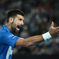 „Je l’ ti ovo prvi meč u životu?“: Novak besneo na sudiju zbog sramne odluke, nije mogao da veruje šta čuje VIDEO