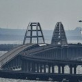 Saobraćaj na Krimskom mostu privremeno obustavljen