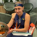 Krunić: "Tanjir je tanjir"; "Kao kad se drugari šale sa tobom u foto-šopu"