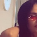 Uvija se ispred ogledala, a grudi u prvom planu: Indi objavila provokativni snimak, a udvarači se ne smiruju: "Prava si…