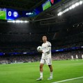 Džaba pobeda i izvinjenje Vinisijusa - Bernabeu izviždao igrače Reala VIDEO