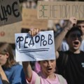 Protest u Kijevu zbog odluke Zelenskog da smeni ministra odbrane (FOTO)