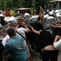 MUP: U Užicu su povređena dva policajca