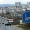 Kosovski specijalci u Gračanici pretresaju automobile