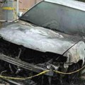 Kosovo onlajn o paljenju automobila vlasnika portala: "Nadležni da rasvetle motiv, identifikuju počinioce i privedu ih…
