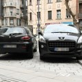 Fotka automobila beogradskih tablica usred Hrvatske postala hit na mrežama: Zbog jednog detalja Hrvati pali u trans