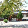 Užas u školi u Mirijevu! Devojčica donela nož i pretila vršnjacima, prislonila ga na stomak đaku?! Roditelji zabrinuti…