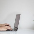 Uhapšeni novinari ruskog medija Baza zbog istrage o curenju informacija