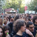 Održan protest ispred Pete beogradske gimnazije: Profesori optužuju direktorku za pritiske i otkaze