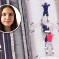 Dve devojčice tragično stradale zbog jezivog trenda! Policija objavila šokantan video: "Evo čime se mladi bave" (foto/video)…