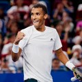 Ože-Alijasim pobedio Muzetija za četvrtfinale Mastersa u Šangaju