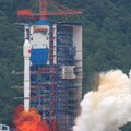 Kina uspešno lansirala u svemir novi satelit
