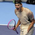 Alkaraz je ovo pomno pratio: Tejlor Fric i Lorenco Muzeti imali zanimljiv dvoboj na ATP finalu u Torinu