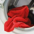Evo zašto su vam peškiri tvrdi, a garderoba uništena i ne, nije kriva mašina za veš