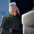 Kad plata nije jedini izvor prihoda: Ovi poslovi mogu da donesu i do 200.000 dinara mesečno, a neki mogu da se rade i od kuće
