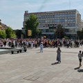 Čačani dočekali studente koji biciklima putuju po Srbiji