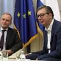 Vučić primio u oproštajnu posetu ambasadora Holandije