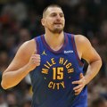 Srbin je najbolji na svetu! Brutalni Nikola Jokić sam razbio najtrofejniji NBA klub u poslednjoj deceniji