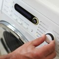 Evo kako da najbrže osušite stvari: Jedna opcija na veš mašini rešiće sve probleme, nije potrebna sušilica