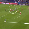 Ko je kriv za gol kojim je Zvezda izgubila u Portu? Pogledajte niz kikseva, ovo boli svakog trenera
