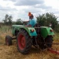 Nestao mokrinac aleksa popov (82) Krenuo traktorom u atar prema Rumuniji; U potragu uključeni lovci, dronovi i komšije s obe…