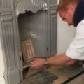 Renovirao kuću, a ono što je pronašao u starom kaminu izaziva nevericu: "Hvala što si pomogao..."