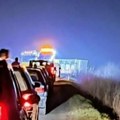 Zastoj na putu Bečej–Bačka Topola zbog prevrtanja kamiona: Formirana duga kolona vozila
