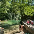 (Foto) ovo je srpsko more! Kristalno čista reka, Žuta stena i Zelena plaža privlače kupače, a prirora oduzima dah