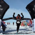 Maratonci se takmičili na plutajućem morskom ledu na Severnom polu