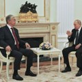 Tokajev pred Putinom predložio zamrzavanje rata u Ukrajini: Pogledajte reakciju predsednika Rusije VIDEO