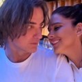 (Foto) Željko i Milica uživaju u Sen Tropeu: Mitrovići razmenjuju romantične poglede, a oko njih suvi luksuz