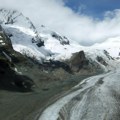 Austriji preti isti scenario kao i Nepalu? Stručnjaci upozoravaju, planine se odronjavaju i "ljušte"